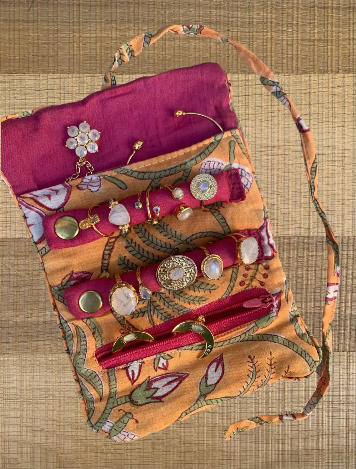 LA POCHETTE À BIJOUX, POUR VOS TRESORS PERSONNELS