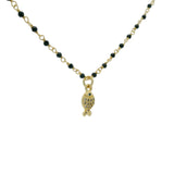 Collier doré rosary onyx noire et poisson zircons blancs 38 cm