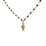 Collier doré rosary onyx noire et poisson zircons blancs 38 cm