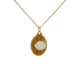 Collier doré médaille rayons de soleil et pierre de lune facettée 42 cm