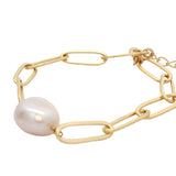 Bracelet doré et perle de culture