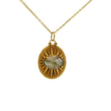 Collier doré médaille rayons de soleil avec Labradorite facettée 42 cm