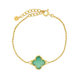 Bracelet doré trèfle en onyx verte sertie 4 griffes