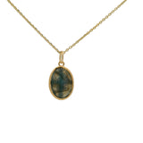 Collier doré labradorite ovale avec croix martelée 42cm