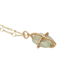 Collier doré prehnite ovale avec cage en boules dorées 50 cm