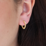 Mini créole dorée twistée avec zircons blancs