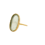 Bague dorée et pierre naturelle ovale