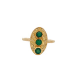 Bague dorée martelée ovale et trio d'onyx verte