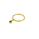 Bague dorée martelée avec goutte en onyx verte