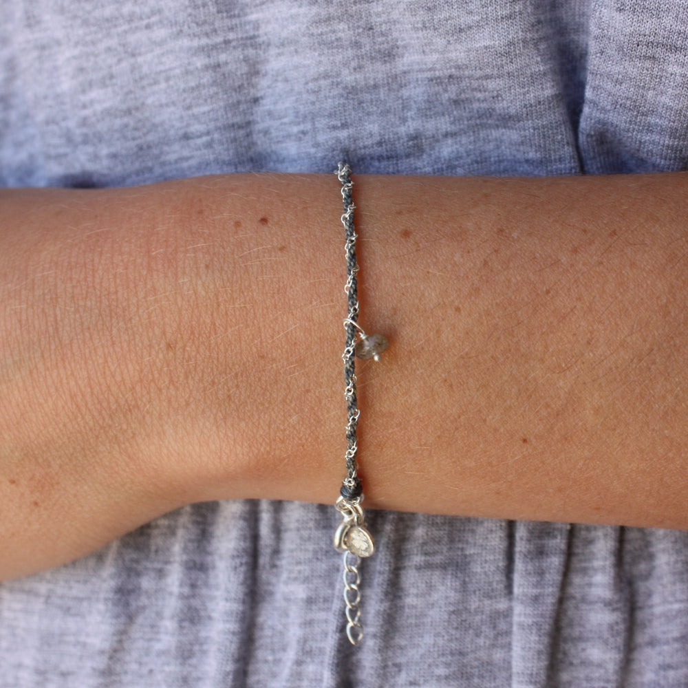 Bracelet cordon gris - Pendentif perle labradorite