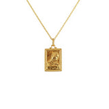 Collier doré pendentif sainte marie