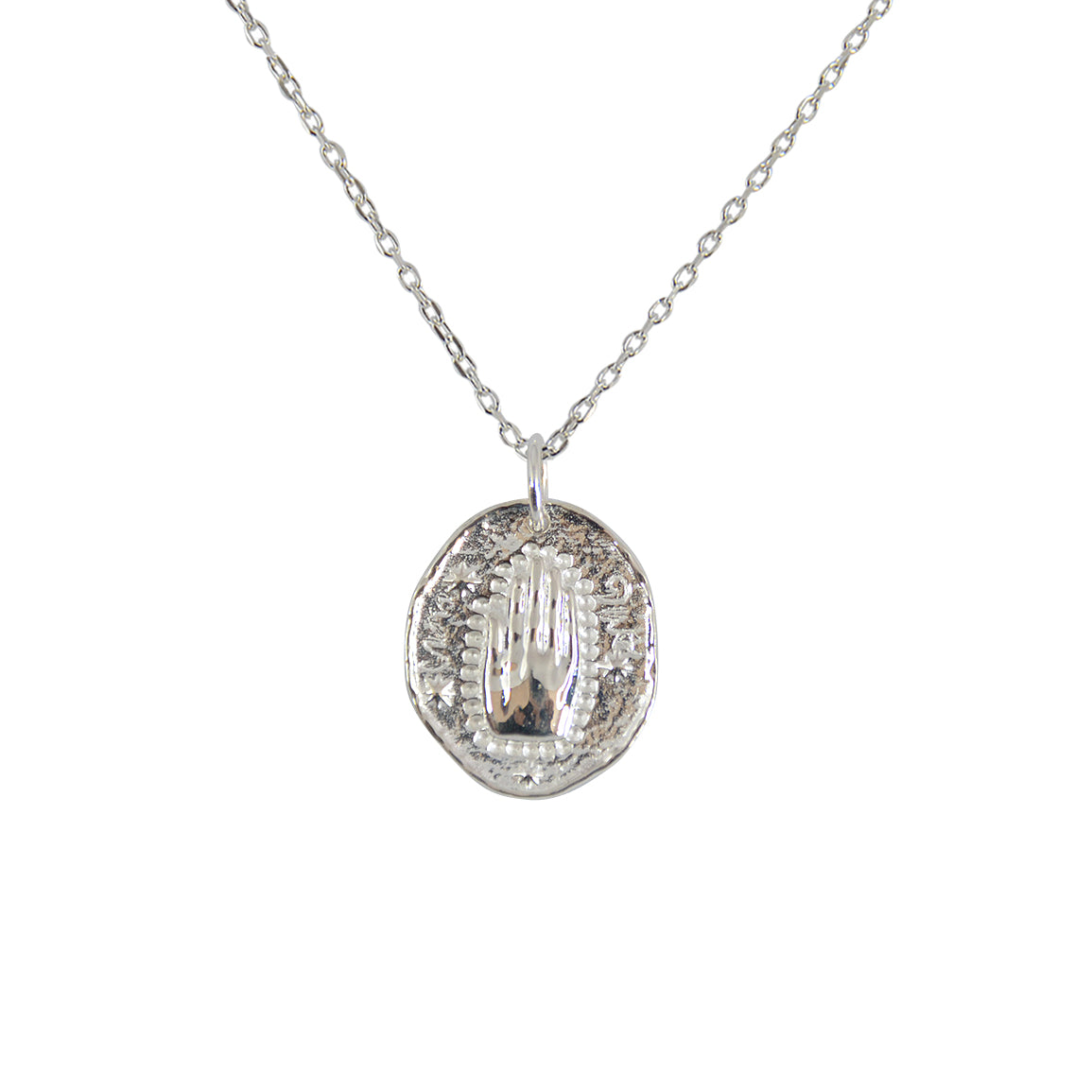 Collier médaille argent 925 et main