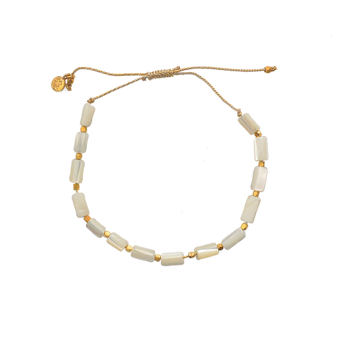 Bracelet cordon doré et coquillage