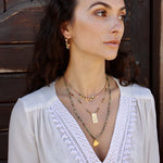 Collier doré multi pierres et pendentif plaque demi soleil -