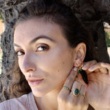 Bague dorée scarabée taillé dans la pierre