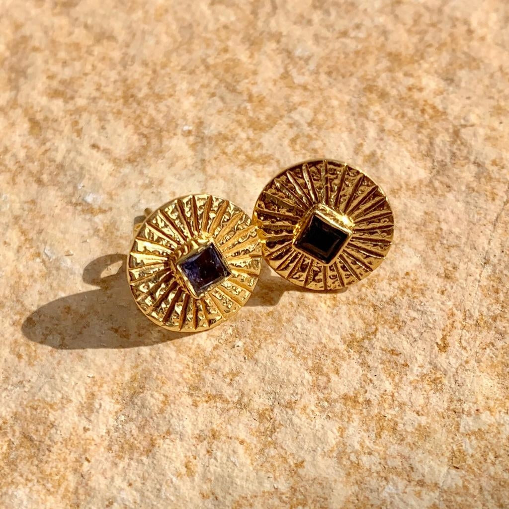 Boucles dorées rond strié et pierre