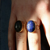 Bague dorée scarabée taillé dans la pierre