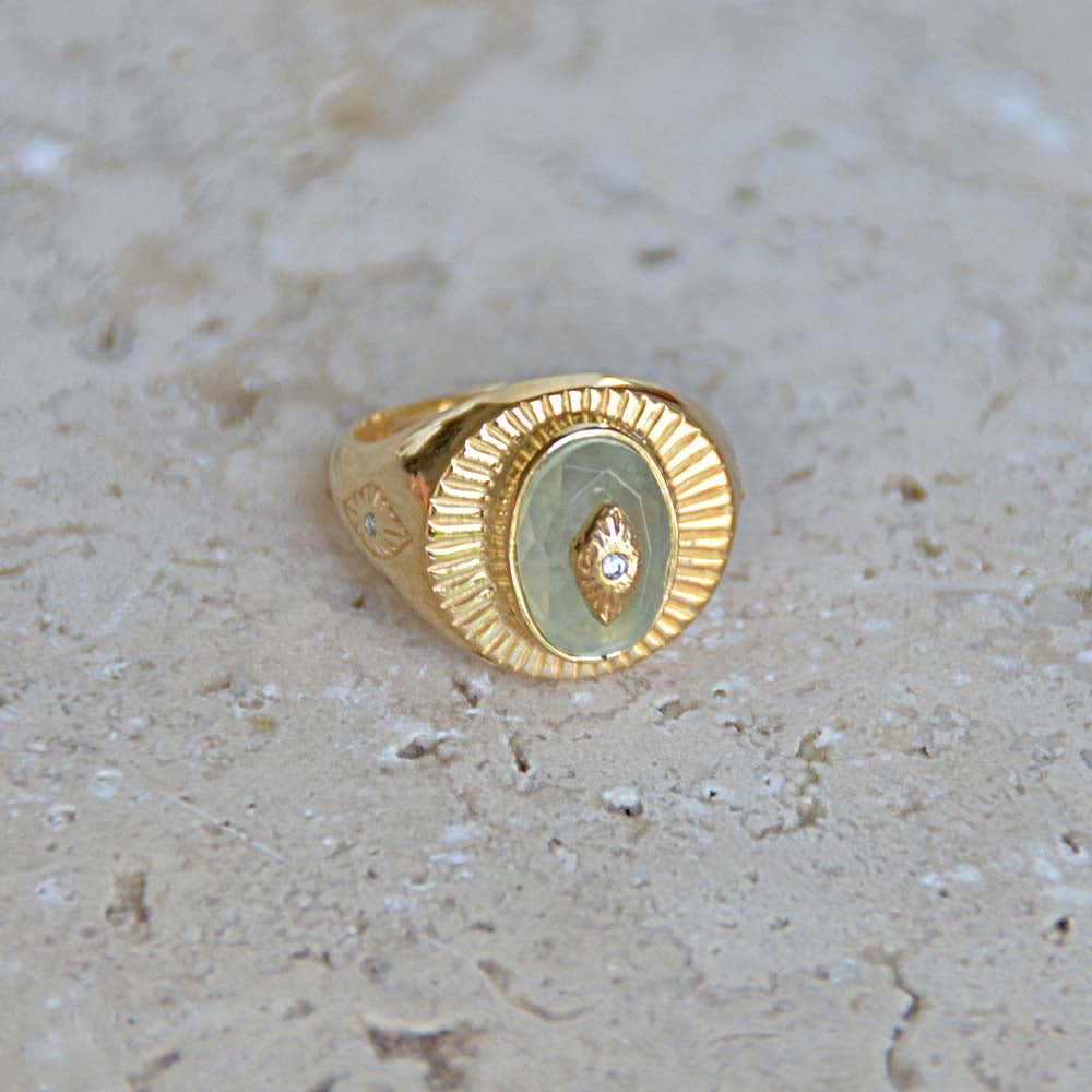 Chevalière dorée pierre et oeil zircon - 50 / PREHNITE