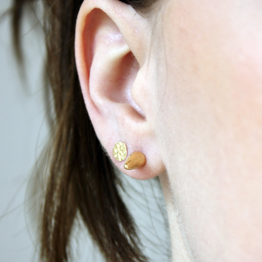 Boucles dorées rond martelé - Boucles d’oreilles