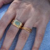 Chevalière dorée et pierre cabochon - 50 / PREHNITE