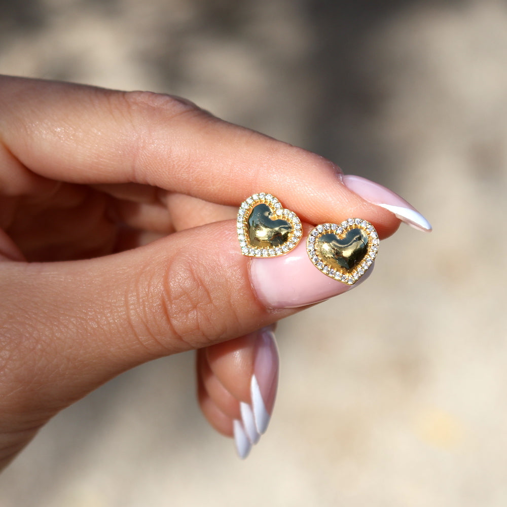 Boucles dorées coeur bombé et zircons - Boucles d’oreilles