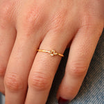 Bague dorée martelée et zircons - 50 / ZIRCONS BLANCS