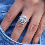 Chevalière argent 925 texturée et croix zircons