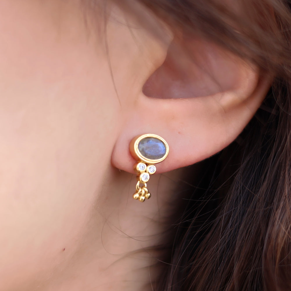 Boucles dorées pierre zircons et pampille - Boucles