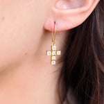 Boucles dorées croix pierres - PIERRE DE LUNE & QUARTZ ROSE