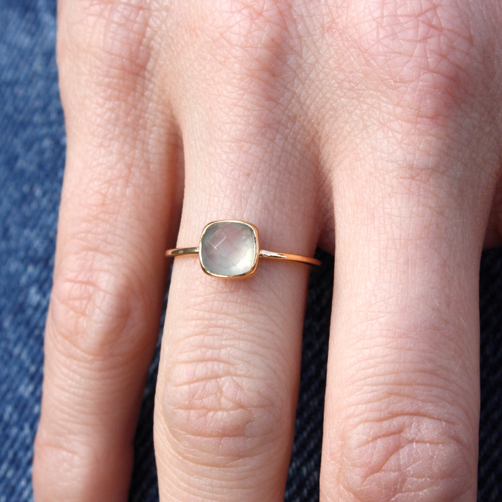 Bague dorée pierre naturelle carrée - 50 / PREHNITE
