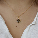 Collier doré étoile zircons