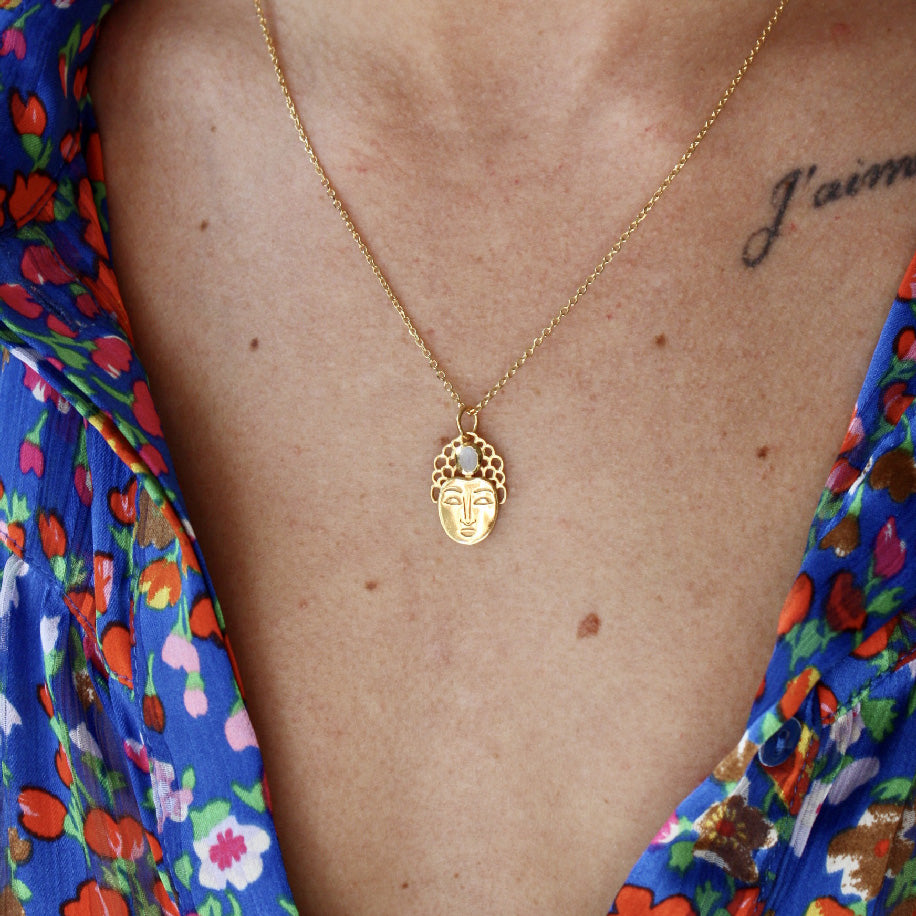 Collier doré bouddha et pierre naturelle - PIERRE DE LUNE