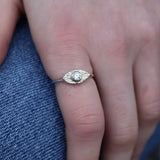 Bague argent oeil martelé et zircon