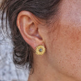 Boucles dorées marguerite et pierre