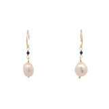 Boucles d'oreilles dorées pendantes perle de culture et onyx noire
