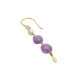Boucles d'oreilles pendantes dorées améthyste, perle de culture et pampille