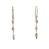 Boucles d'oreilles pendantes dorées trio perle de culture et petit rubis zoisite