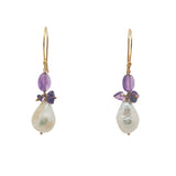 Boucles d'oreilles pendantes dorées perle et améthyste