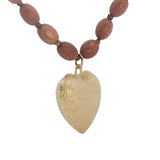 Collier doré coeur bombé brossé perles bois marron 90 cm