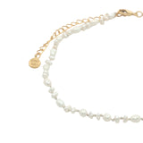 Chaine de cheville dorée petites perles de culture et fil blanc