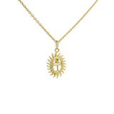 Collier doré scarabée avec un zircon blanc