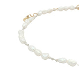 Chaine de cheville dorée alternance perles de culture et noeuds blancs