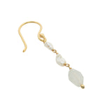 Boucles d'oreilles pendantes dorées duo perle de culture et pierre de lune