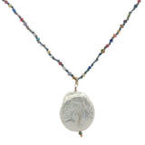 Collier doré nacre et tourmaline avec perles multicolores 60 cm