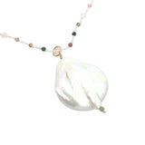 Collier doré nacre blanche, tourmaline et quartz rose 60 cm