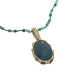 Collier doré rubis zoisite Johri Bazaar en onyx noire et fil doré 60 cm