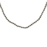Collier doré perles gris clair avec couronnes dorées 42 cm