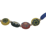 Collier doré perles colorées avec fleurs dessus et noeuds blancs 75 cm