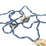Collier doré amulette lapis lazulis, turquoise et perle de culture 60 cm