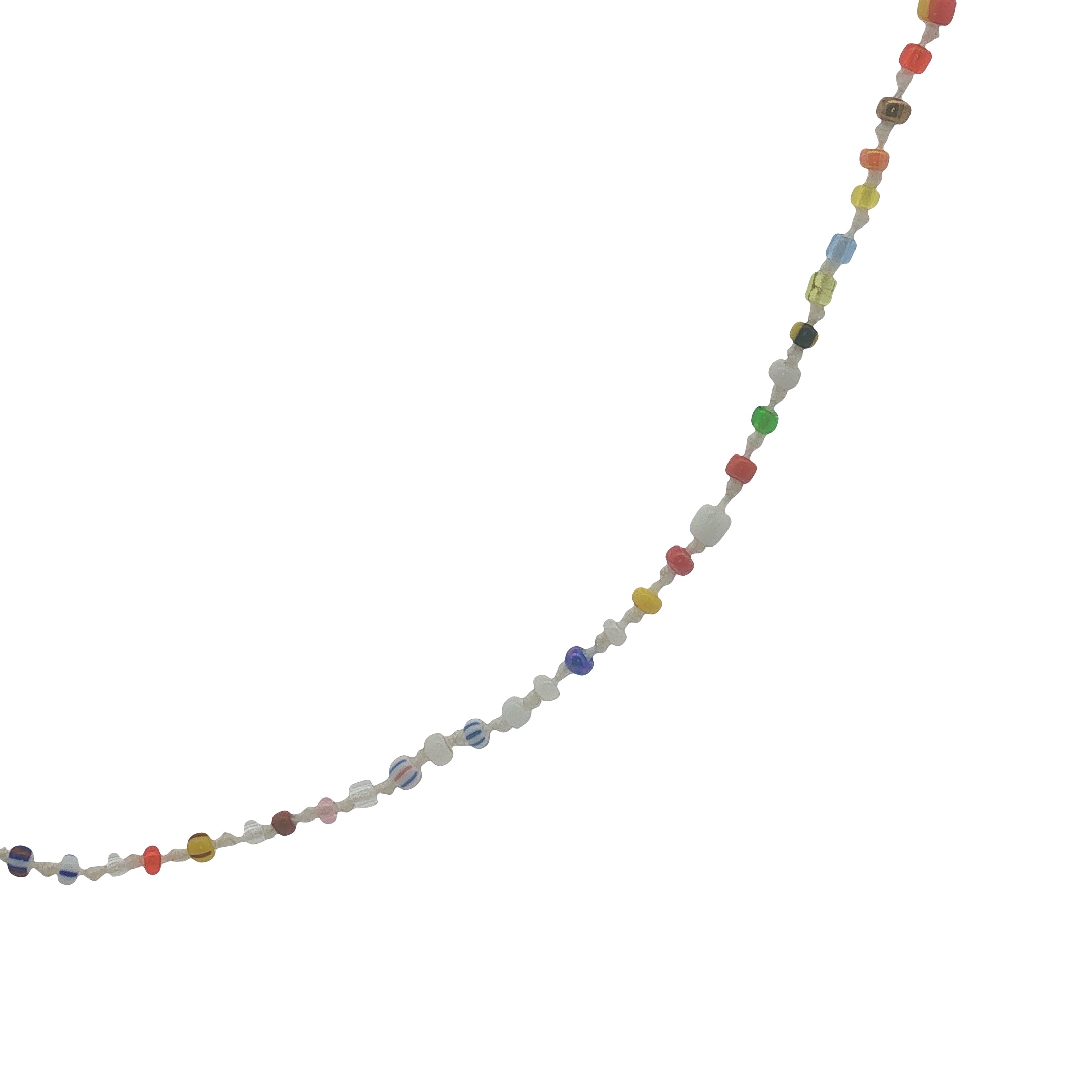 Collier doré mix petites perles colorées et fil blanc 75 cm